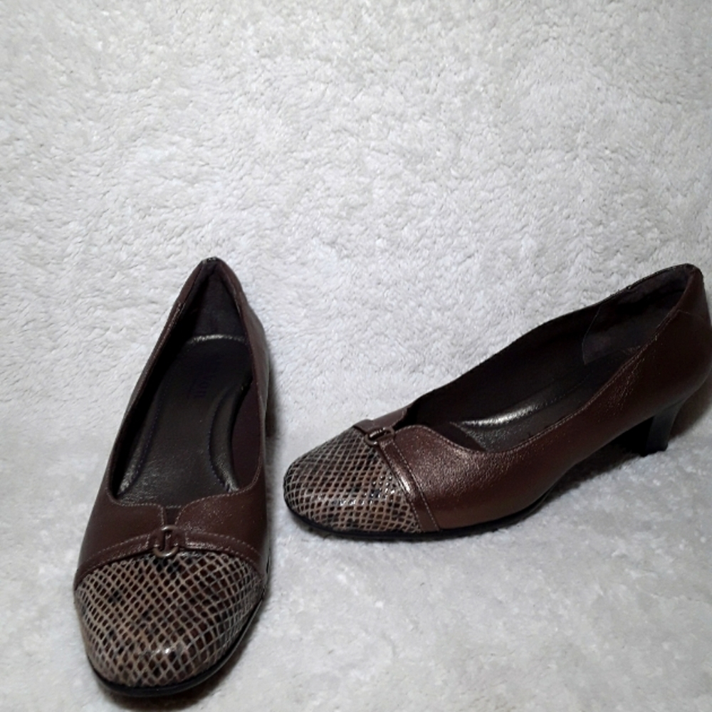 Aravon by New Balance Bronze Pumps Sz 9.5 AA
